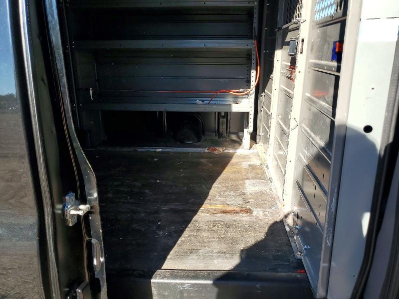 Auction sale of the 2019 Chevrolet Express G2500, vin: 1GCWGAFG5K1239654, lot number: 71434876