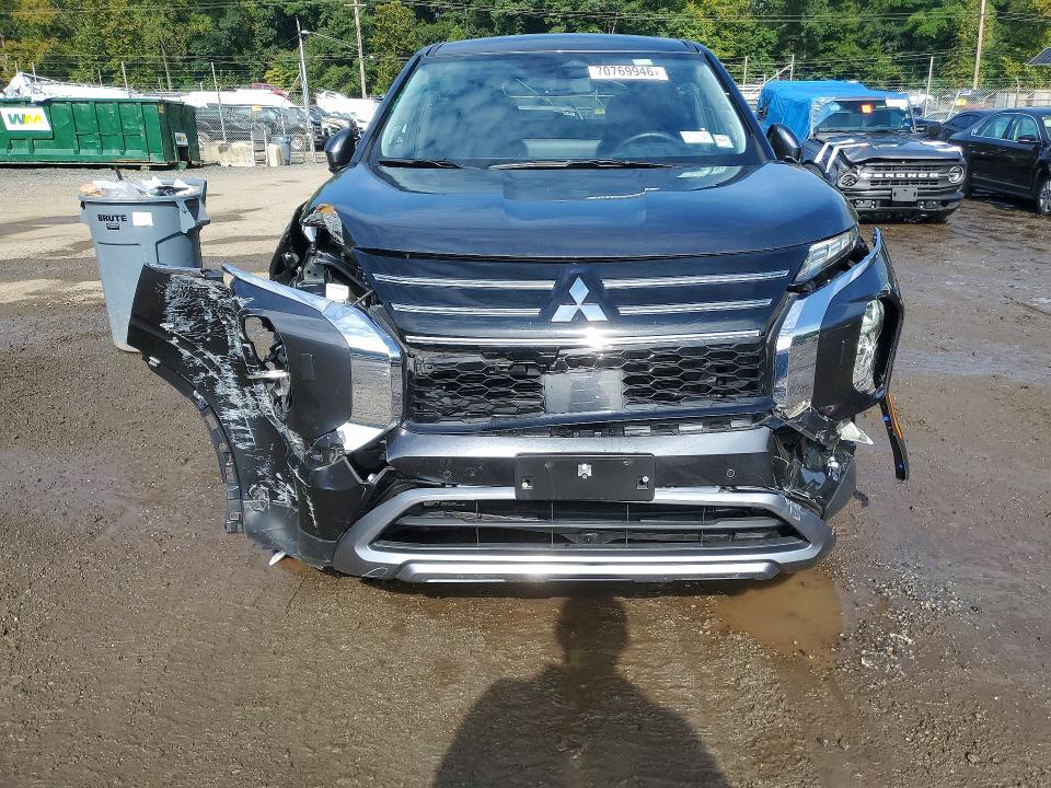 2025 Mitsubishi Outlander მანქანა იყიდება აუქციონზე, vin: JA4J4VA85SZ015757, აუქციონის ნომერი: 70769946