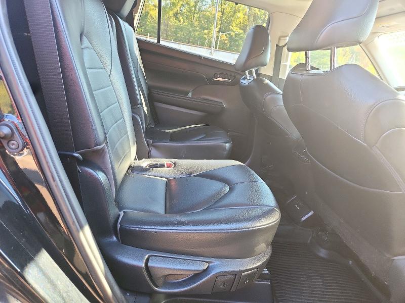 72892556 :رقم المزاد ، 5TDGZRBH8LS509105 vin ، 2020 Toyota Highlander مزاد بيع