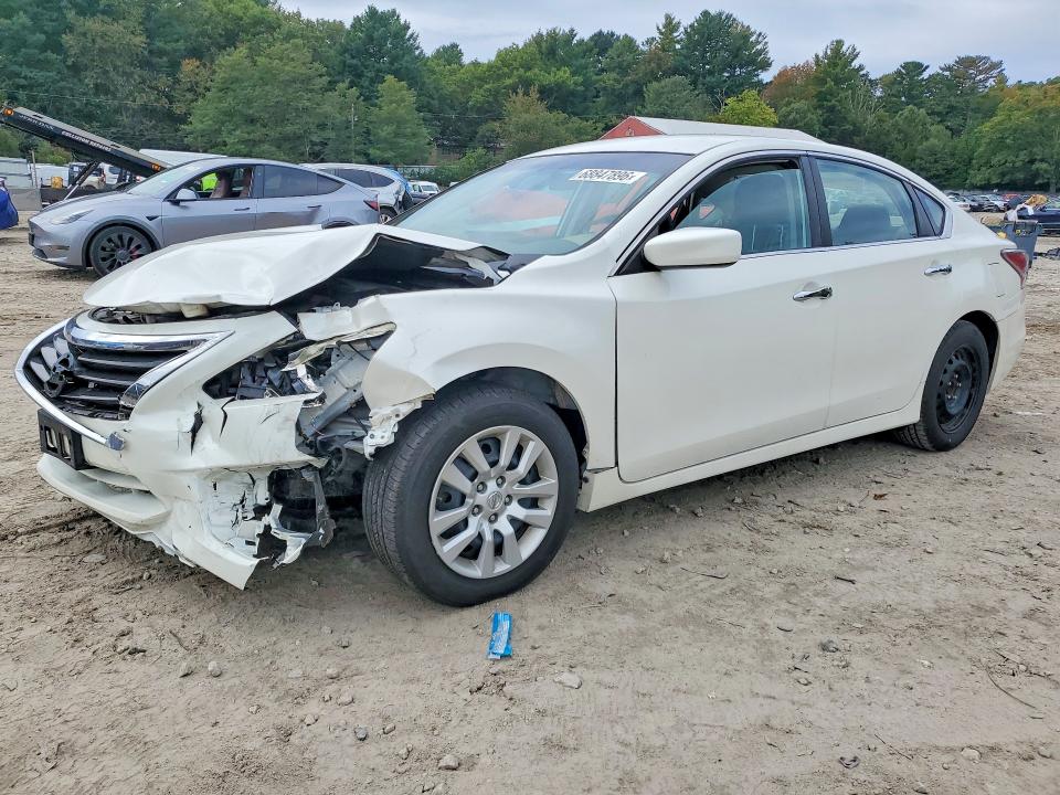 2015 Nissan Altima მანქანა იყიდება აუქციონზე, vin: 1N4AL3AP9FC206777, აუქციონის ნომერი: 68847896