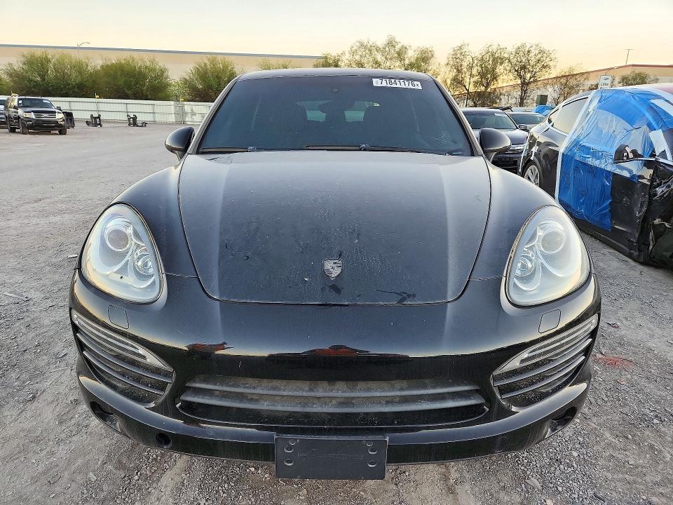 71841176 :رقم المزاد ، WP1AF2A27ELA40952 vin ، 2014 Porsche Cayenne مزاد بيع