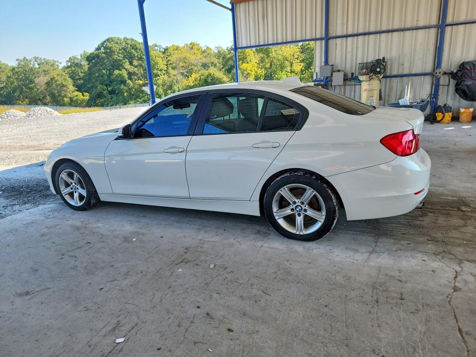2014 Bmw 328 მანქანა იყიდება აუქციონზე, vin: WBA3A5C58EP600680, აუქციონის ნომერი: 71432946
