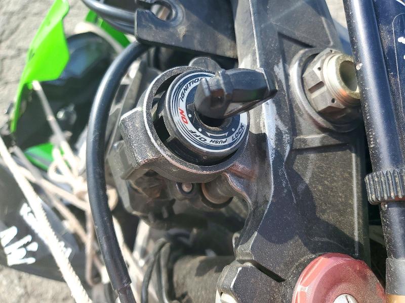 73374056 :رقم المزاد ، JKAZXCR14GA001182 vin ، 2016 Kawasaki Zx1000 مزاد بيع
