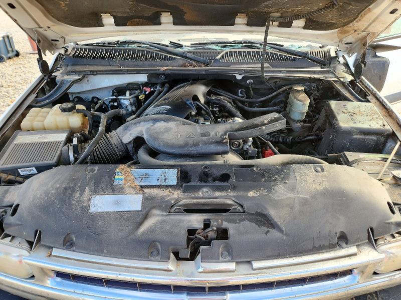 73040976 :رقم المزاد ، 3GNEC16Z62G200167 vin ، 2002 Chevrolet Suburban مزاد بيع