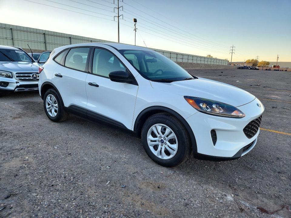 72153726 :رقم المزاد ، 1FMCU0F66MUA19966 vin ، 2021 Ford Escape مزاد بيع