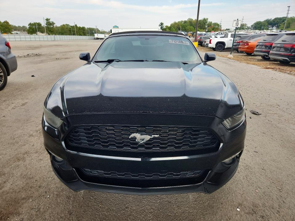 71218926 :رقم المزاد ، 1FATP8UH1G5275032 vin ، 2016 Ford Mustang مزاد بيع
