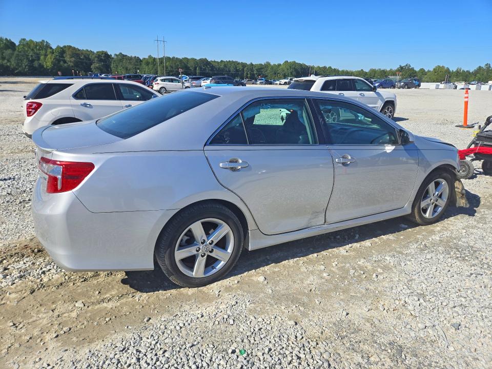 72000016 :رقم المزاد ، 4T1BF1FK0EU773035 vin ، 2014 Toyota Camry مزاد بيع