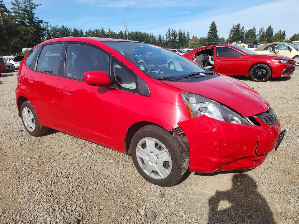 Продажа на аукционе авто 2013 Honda Fit, vin: JHMGE8H31DC024971, номер лота: 70728296
