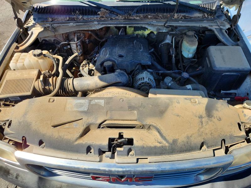 71451796 :رقم المزاد ، 1GTHC29G92E173480 vin ، 2002 Gmc Sierra مزاد بيع