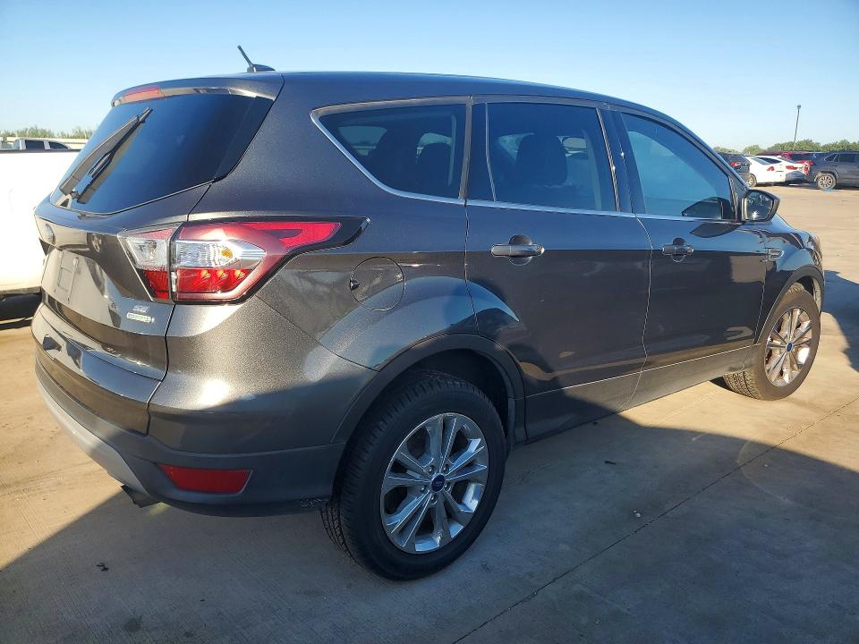 Продажа на аукционе авто 2017 Ford Escape, vin: 1FMCU0GDXHUB60252, номер лота: 70866006