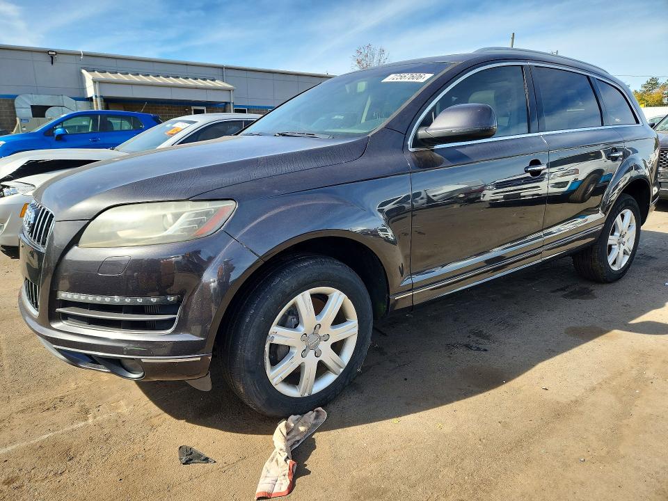 72567606 :رقم المزاد ، WA1LMAFE3BD005533 vin ، 2011 Audi Q7 مزاد بيع