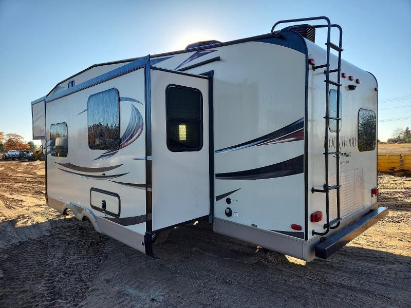 2015 Foresriver Rockwood მანქანა იყიდება აუქციონზე, vin: 4X4FRLD29F1867018, აუქციონის ნომერი: 73424896