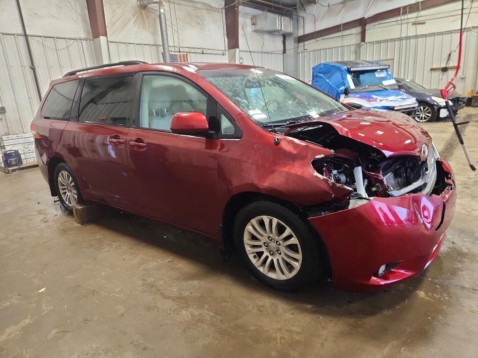 Продажа на аукционе авто 2011 Toyota Sienna, vin: 5TDYK3DC0BS130332, номер лота: 70236316