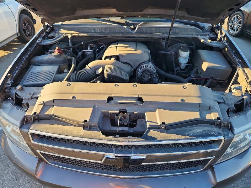 2010 Chevrolet Suburban მანქანა იყიდება აუქციონზე, vin: 1GNUCJE09AR216439, აუქციონის ნომერი: 71763766