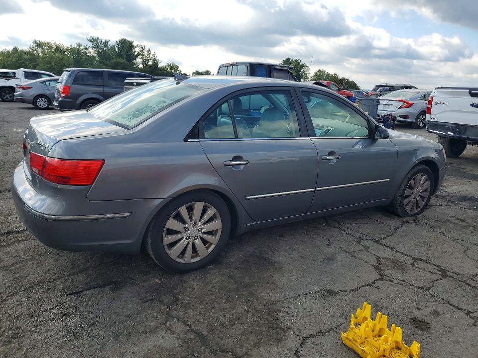 Продажа на аукционе авто 2010 Hyundai Sonata, vin: 5NPEU4AC3AH644123, номер лота: 70635846