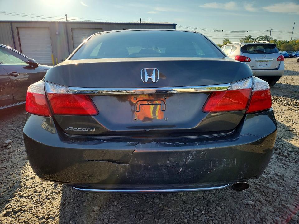 2015 Honda Accord მანქანა იყიდება აუქციონზე, vin: 1HGCR2F30FA095115, აუქციონის ნომერი: 70999956