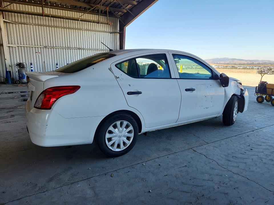 72089156 :رقم المزاد ، 3N1CN7AP6HL873837 vin ، 2017 Nissan Versa مزاد بيع