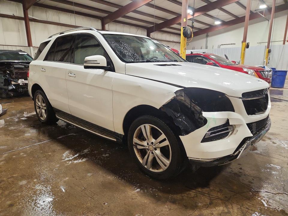 Продажа на аукционе авто 2015 Mercedes-benz Ml, vin: 4JGDA5HB6FA515066, номер лота: 72007226