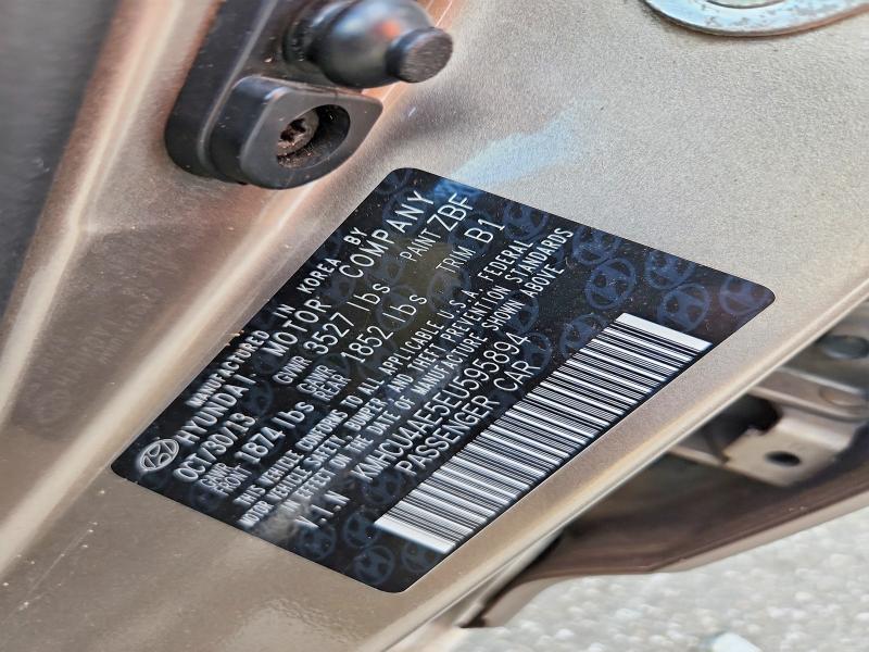 71045596 :رقم المزاد ، KMHCU4AE5EU595894 vin ، 2014 Hyundai Accent مزاد بيع
