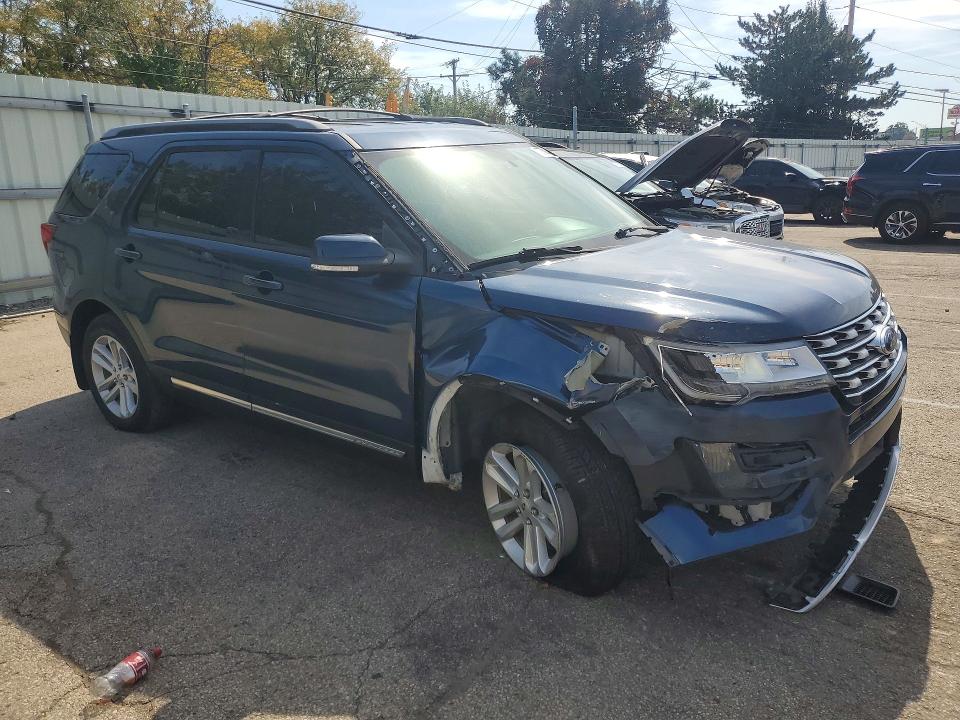 70702446 :رقم المزاد ، 1FM5K7D88HGD79479 vin ، 2017 Ford Explorer مزاد بيع