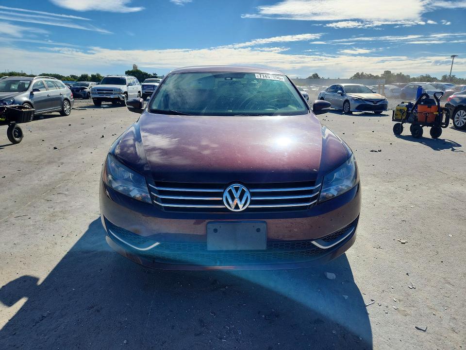 71451896 :رقم المزاد ، 1VWBT7A35EC081551 vin ، 2014 Volkswagen Passat مزاد بيع
