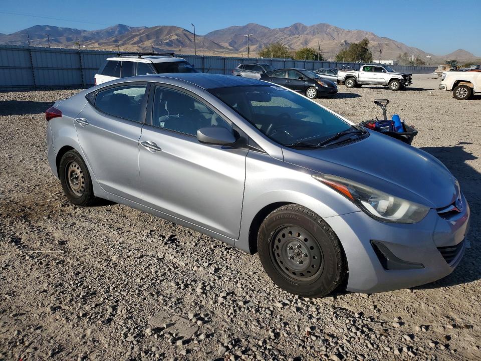 Продажа на аукционе авто 2016 Hyundai Elantra, vin: 5NPDH4AE4GH672426, номер лота: 71440806
