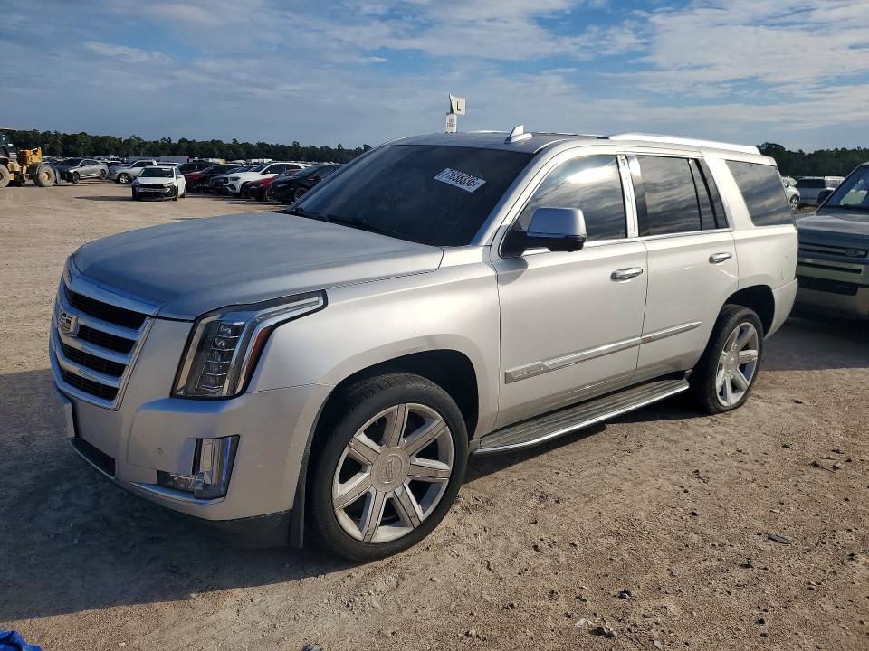 2015 Cadillac Escalade მანქანა იყიდება აუქციონზე, vin: 1GYS4MKJXFR739658, აუქციონის ნომერი: 71838336