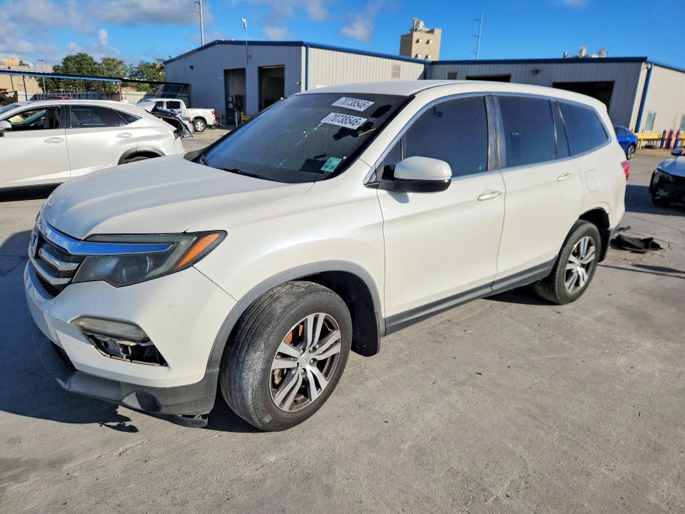 Продаж на аукціоні авто 2018 Honda Pilot, vin: 5FNYF5H34JB002009, номер лоту: 70738546