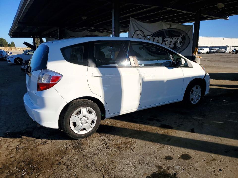 72025756 :رقم المزاد ، JHMGE8H38CC035643 vin ، 2012 Honda Fit مزاد بيع