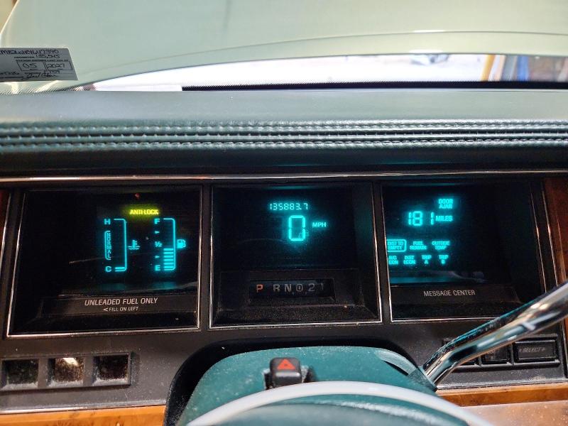71189626 :رقم المزاد ، 1LNLM82W1RY647390 vin ، 1994 Lincoln Town Car مزاد بيع