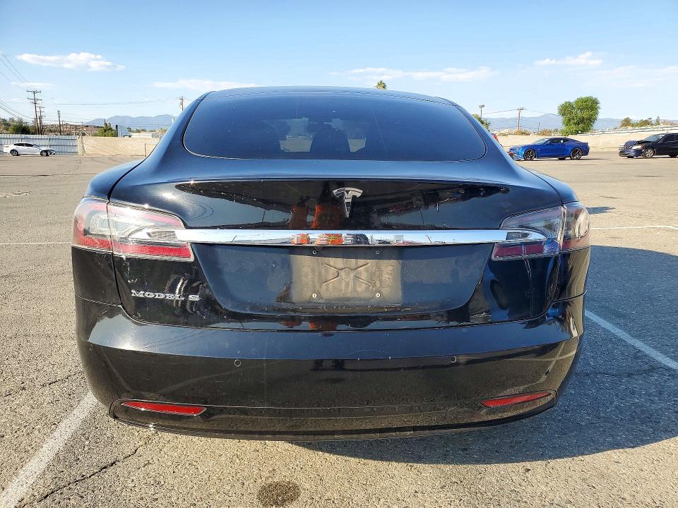 Продажа на аукционе авто 2017 Tesla Model S, vin: 5YJSA1E11HF231127, номер лота: 72194376