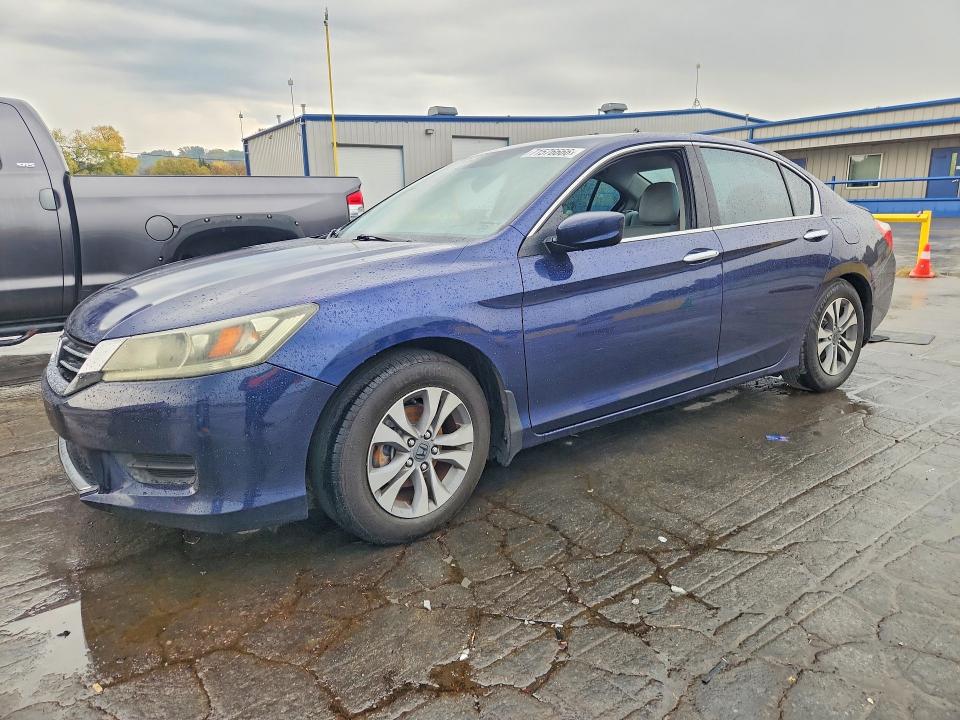 Auction sale of the 2014 Honda Accord, vin: 1HGCR2F3XEA165038, lot number: 71576666