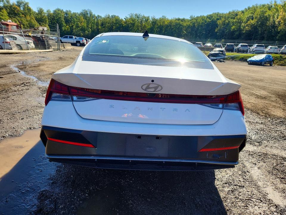 71717566 :رقم المزاد ، KMHLS4DG8SU971521 vin ، 2025 Hyundai Elantra مزاد بيع