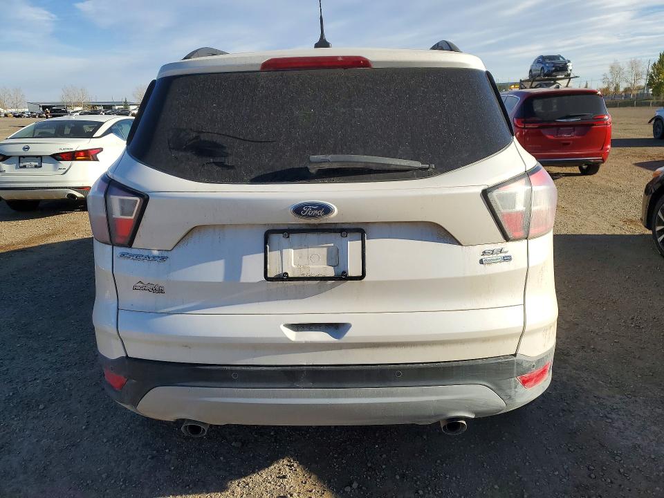 71599446 :رقم المزاد ، 1FMCU9H98JUB64630 vin ، 2018 Ford Escape مزاد بيع