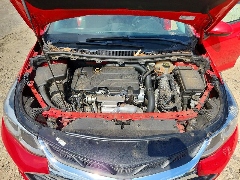70131796 :رقم المزاد ، 3G1BC6SM1KS577417 vin ، 2019 Chevrolet Cruze مزاد بيع