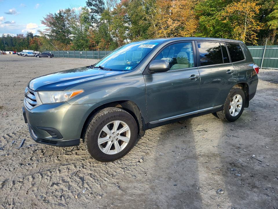 Продажа на аукционе авто 2013 Toyota Highlander, vin: 5TDBK3EH6DS194457, номер лота: 71730016
