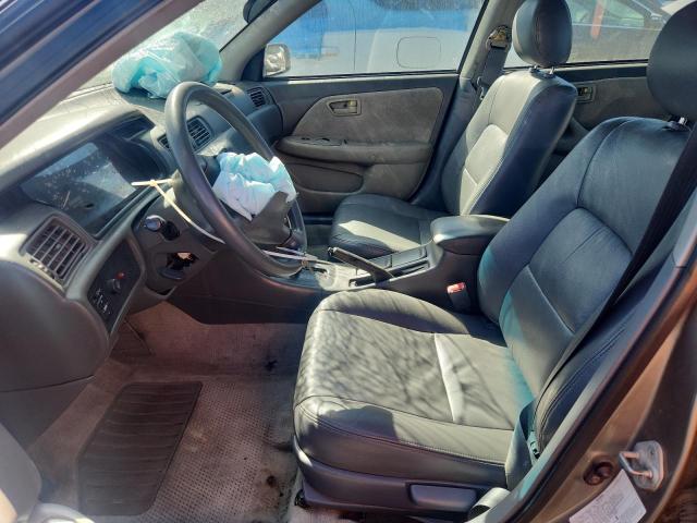 70952326 :رقم المزاد ، 4T1BG22K51U043284 vin ، 2001 Toyota Camry مزاد بيع