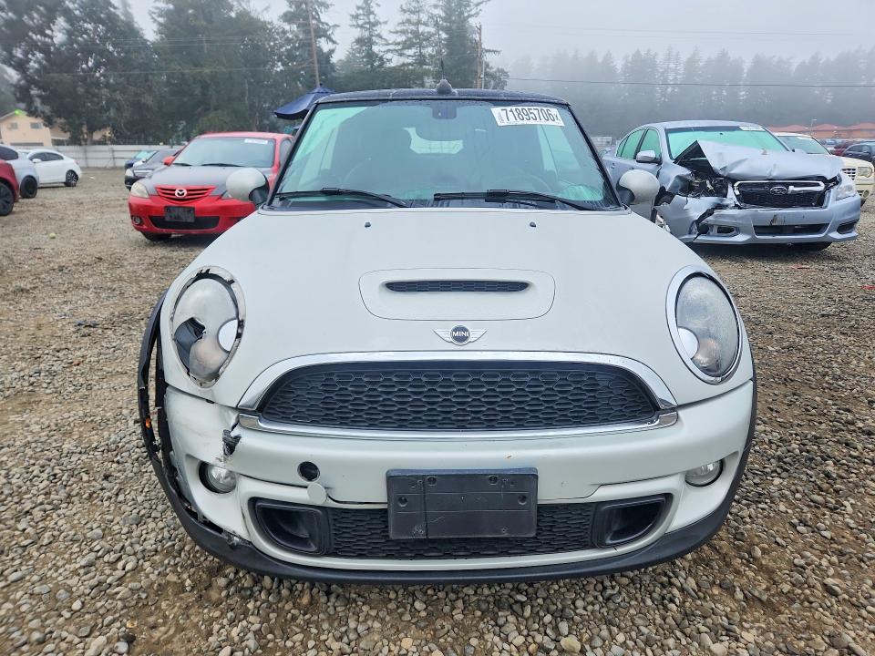 2013 Mini Cooper მანქანა იყიდება აუქციონზე, vin: WMWZP3C50DT551283, აუქციონის ნომერი: 71895706