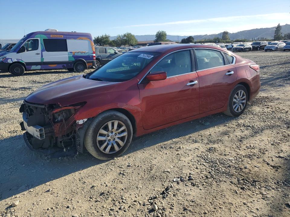 Auction sale of the 2015 Nissan Altima, vin: 1N4AL3AP0FN335835, lot number: 71472546