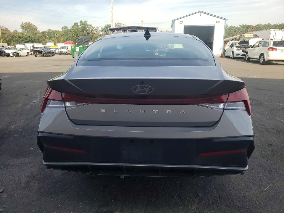 Продаж на аукціоні авто 2025 Hyundai Elantra, vin: KMHLS4DG8SU934176, номер лоту: 71662756