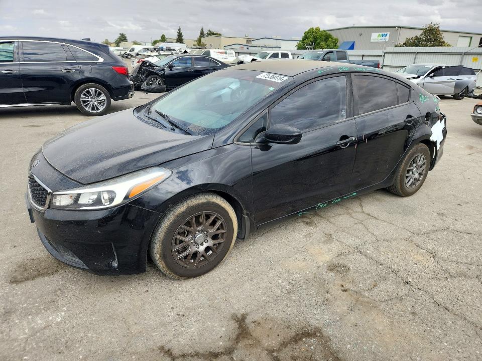 Продажа на аукционе авто 2017 Kia Forte, vin: 3KPFK4A7XHE131222, номер лота: 72539076