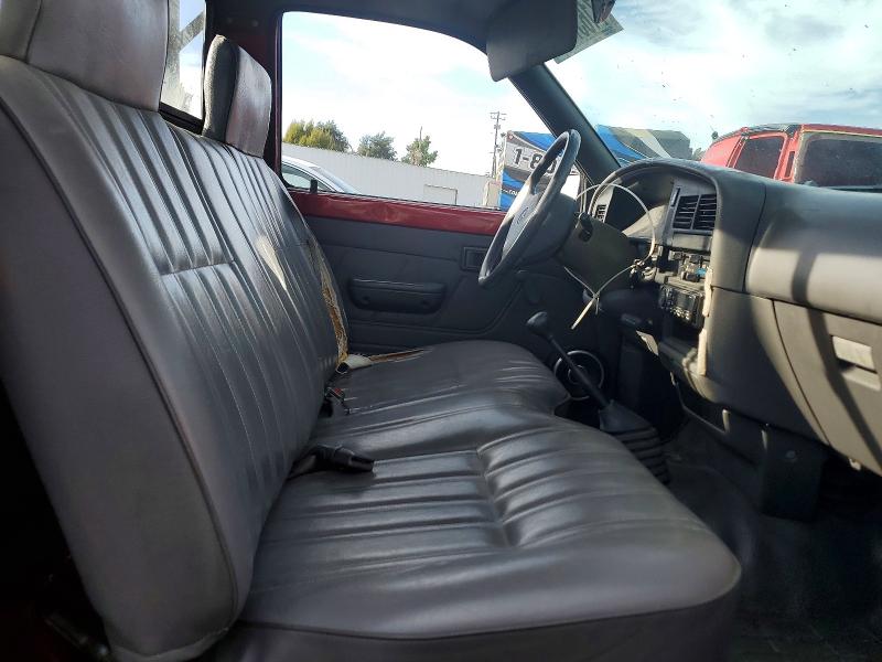 71637046 :رقم المزاد ، 4TARN81A2NZ022529 vin ، 1992 Toyota Pickup مزاد بيع