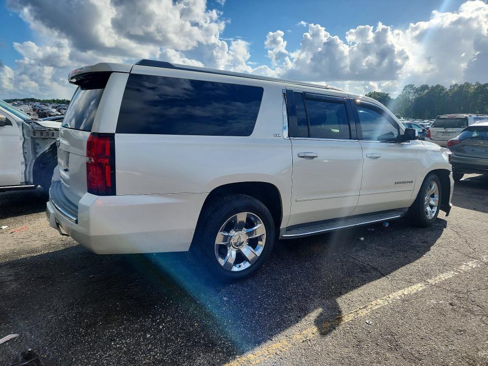 70928536 :رقم المزاد ، 1GNSCKKC2FR209139 vin ، 2015 Chevrolet Suburban مزاد بيع