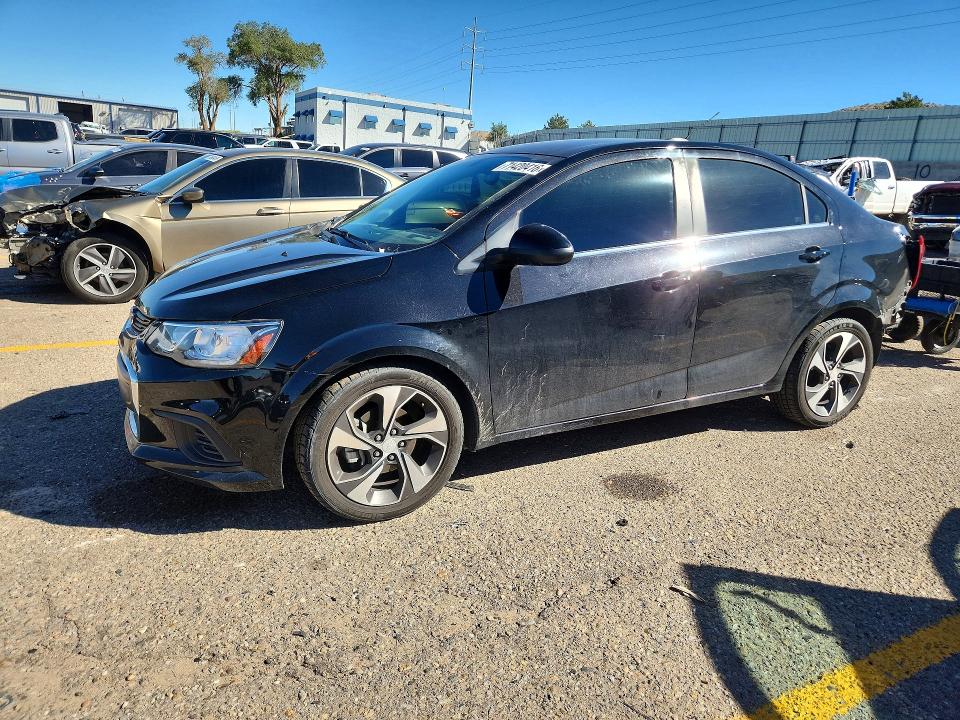 71420416 :رقم المزاد ، 1G1JF5SB4H4124221 vin ، 2017 Chevrolet Sonic مزاد بيع
