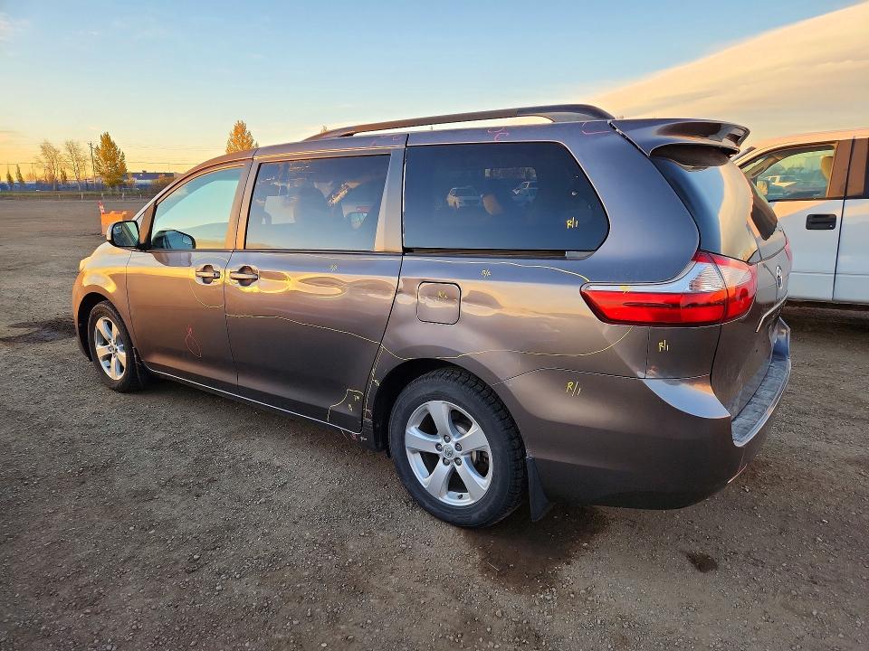 Продаж на аукціоні авто 2015 Toyota Sienna, vin: 5TDKK3DC5FS608255, номер лоту: 73231926