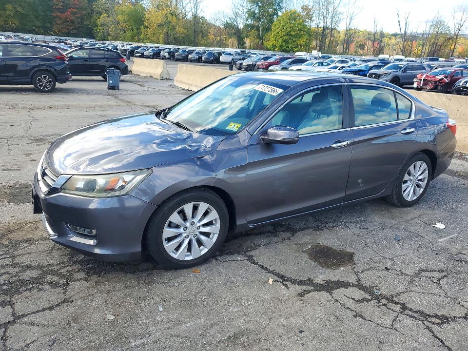Продаж на аукціоні авто 2013 Honda Accord, vin: 1HGCR2F88DA200752, номер лоту: 71727566