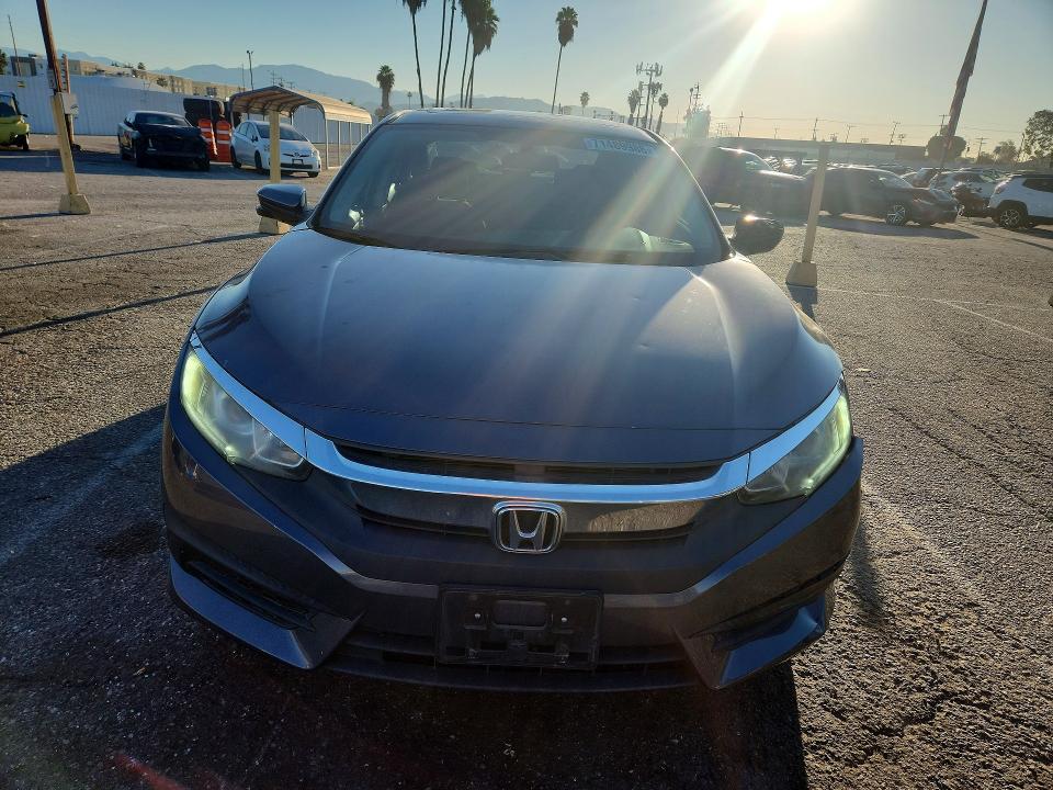 Продажа на аукционе авто 2018 Honda Civic, vin: 2HGFC2F75JH514166, номер лота: 71489986