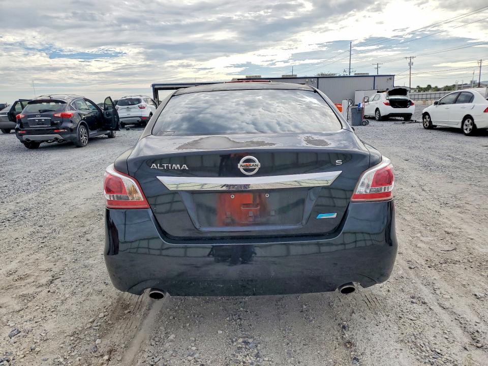 2013 Nissan Altima მანქანა იყიდება აუქციონზე, vin: 1N4AL3AP7DN560511, აუქციონის ნომერი: 71185876