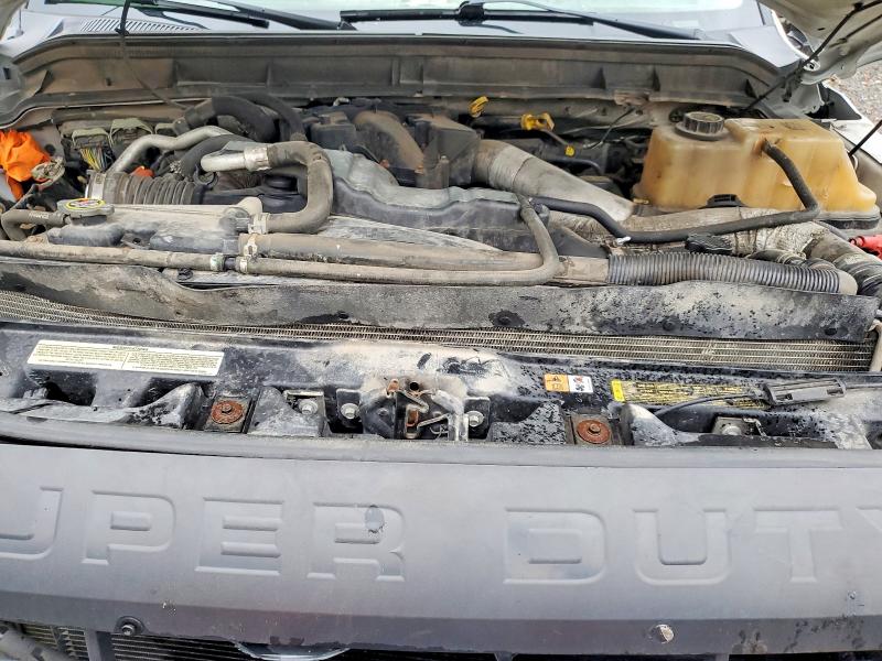 71113636 :رقم المزاد ، 1FDUF4HT2GEA18627 vin ، 2016 Ford F450 مزاد بيع