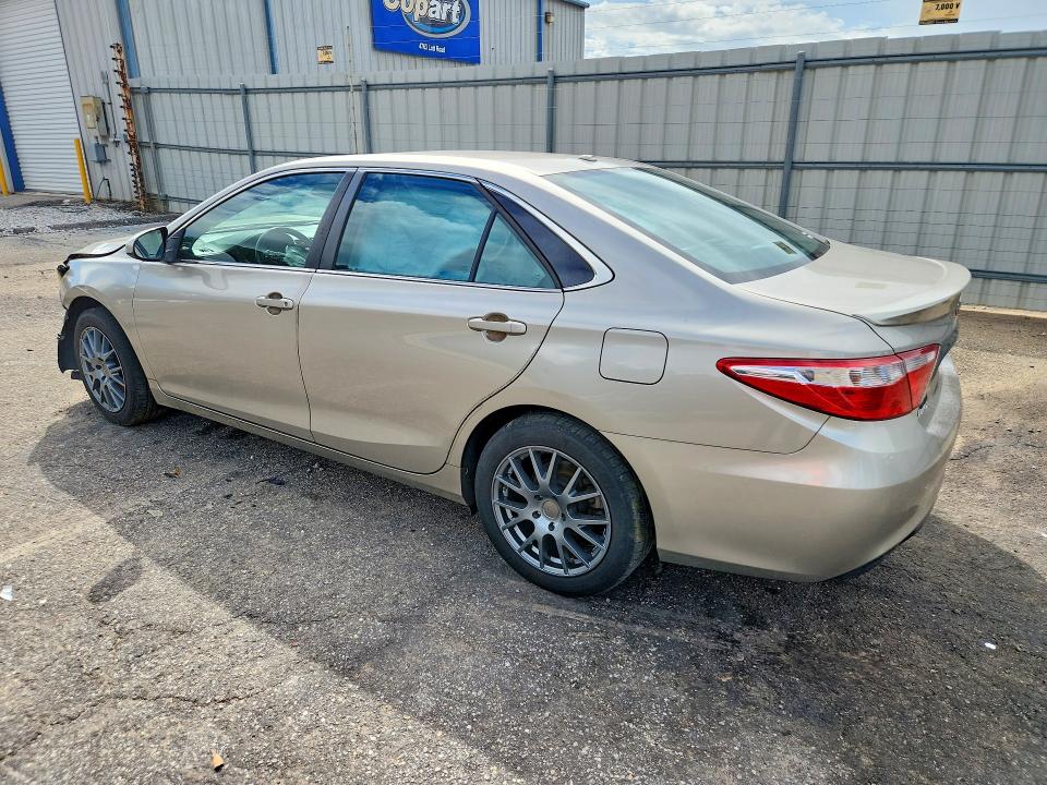 71426936 :رقم المزاد ، 4T1BF1FK4HU771809 vin ، 2017 Toyota Camry مزاد بيع